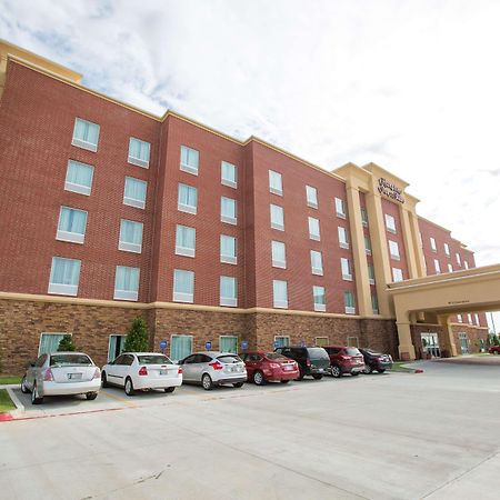 Hampton Inn & Suites Oklahoma City Airport Exterior foto