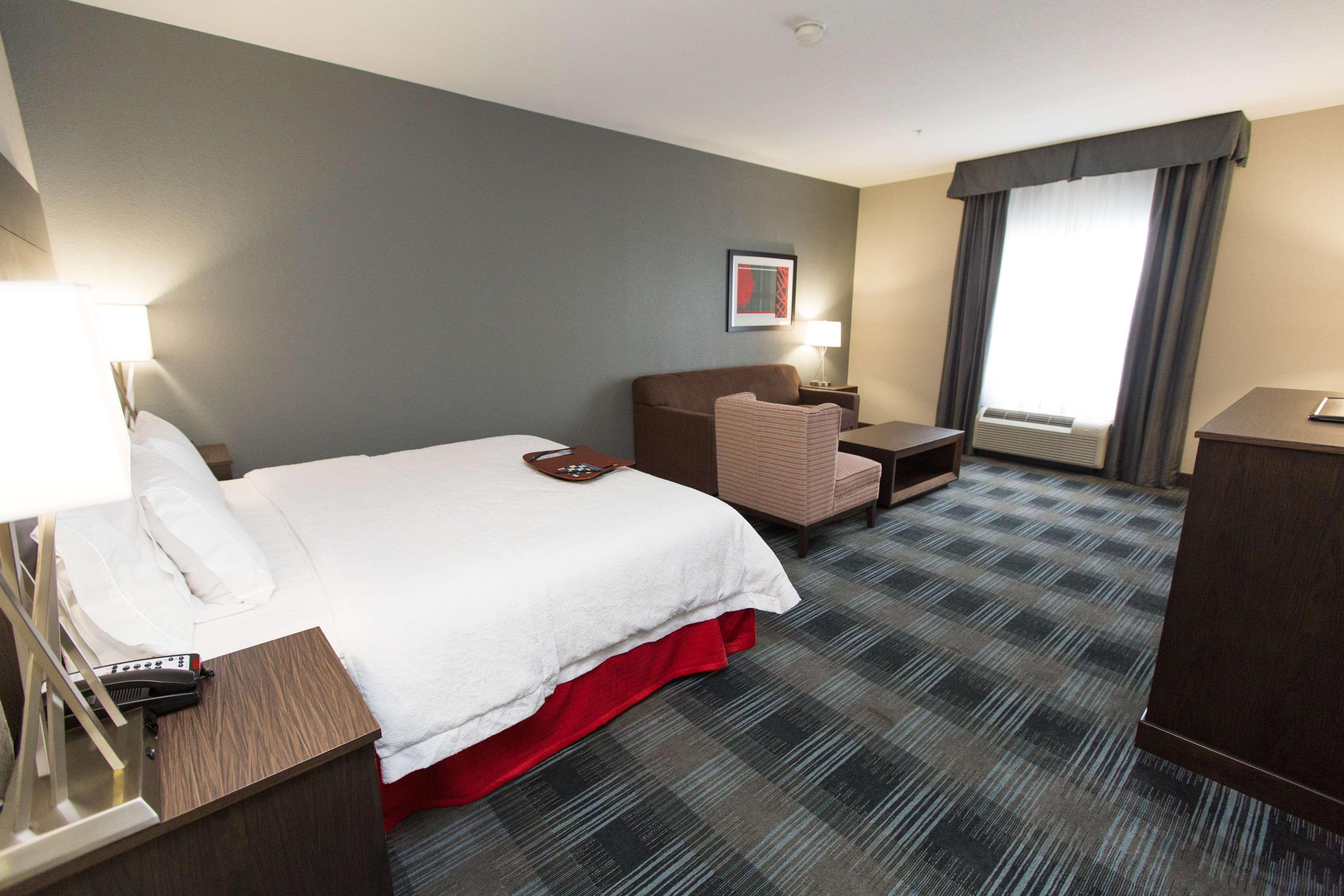 Hampton Inn & Suites Oklahoma City Airport Exterior foto